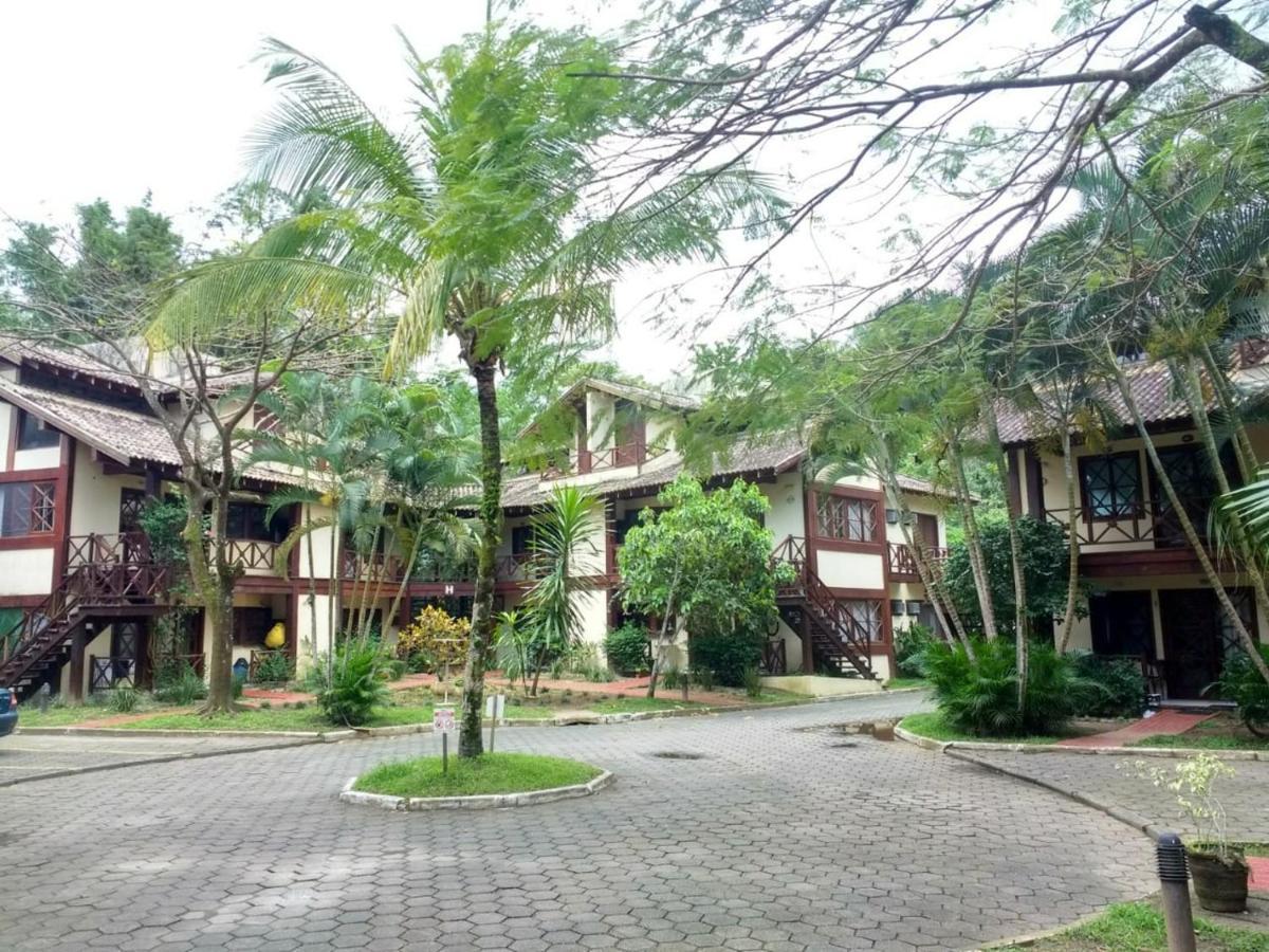 Flat Em Maresias - Em Frente A Praia Bagian luar foto